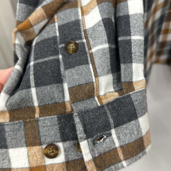 Carhartt original fit gray and brown plaid button-down flannel shirt size 2 XL. - Picture 6 of 10